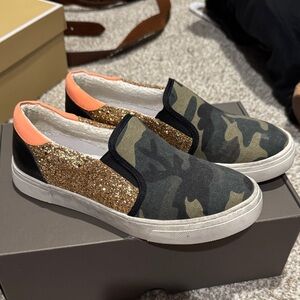 Steven By Steve Madden Camouflage and Gold Glitter Flats